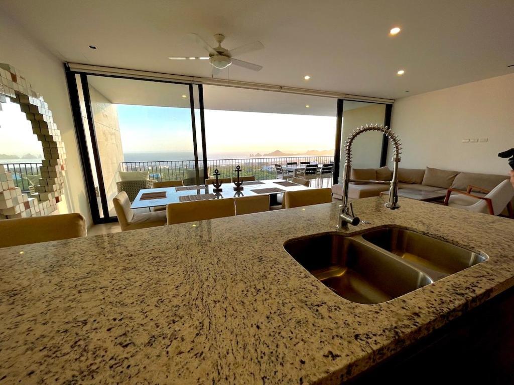 Exclusive Solaria Arch View Penthouse With Jacuzzi Apartment El Pueblito  ภายนอก รูปภาพ